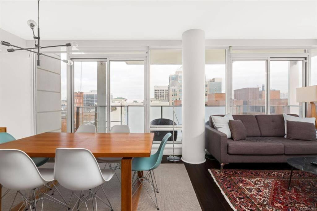 Luxury Downtown 2 Bedroom With Ac And Pool