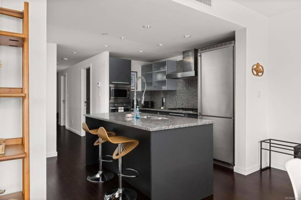 Appartement Luxury Downtown 2 Bedroom With Ac And Pool Victoria